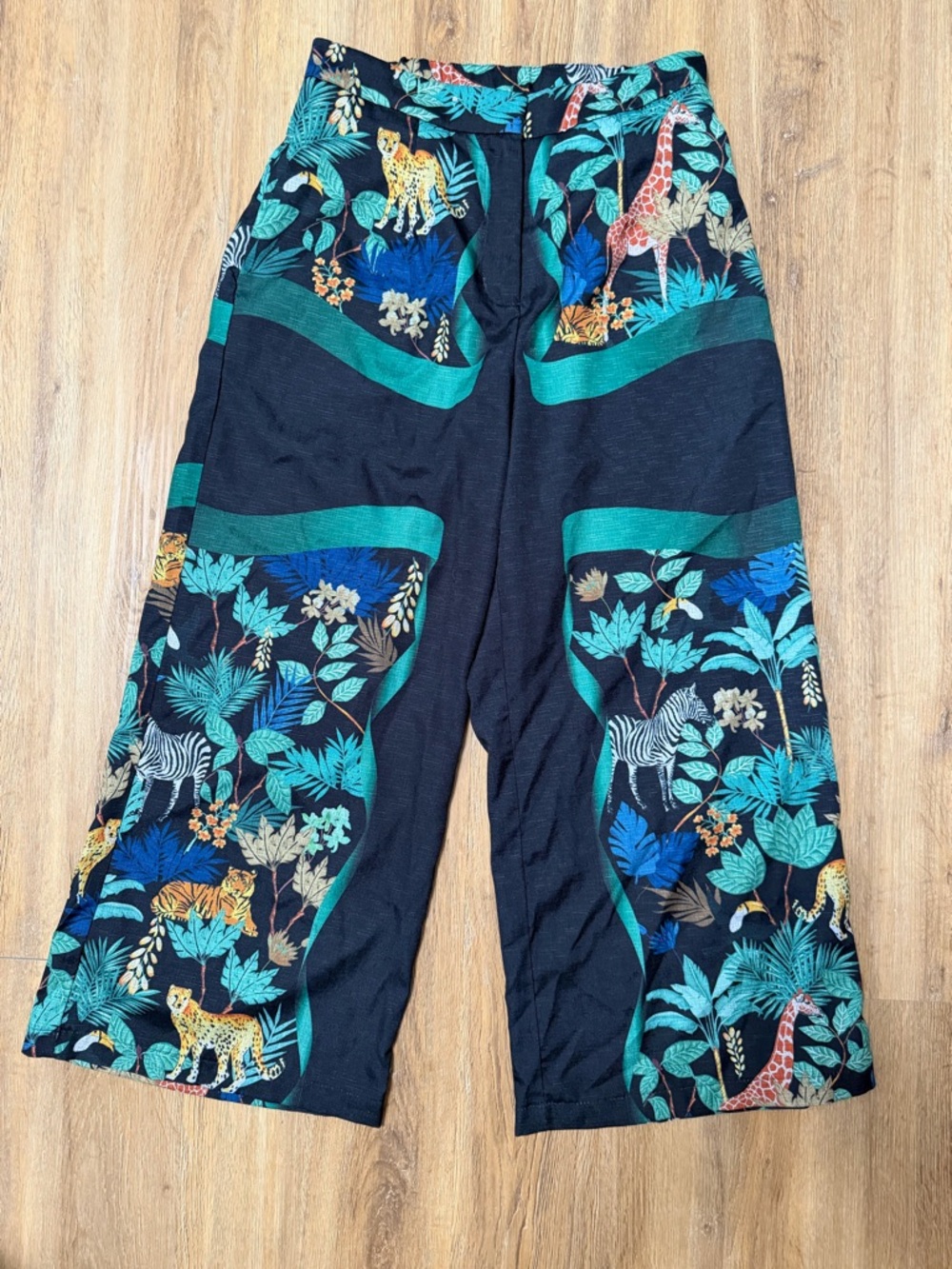 Jungle Print High Rise Wide Leg Cropped Pants Safari Animal Print Size M